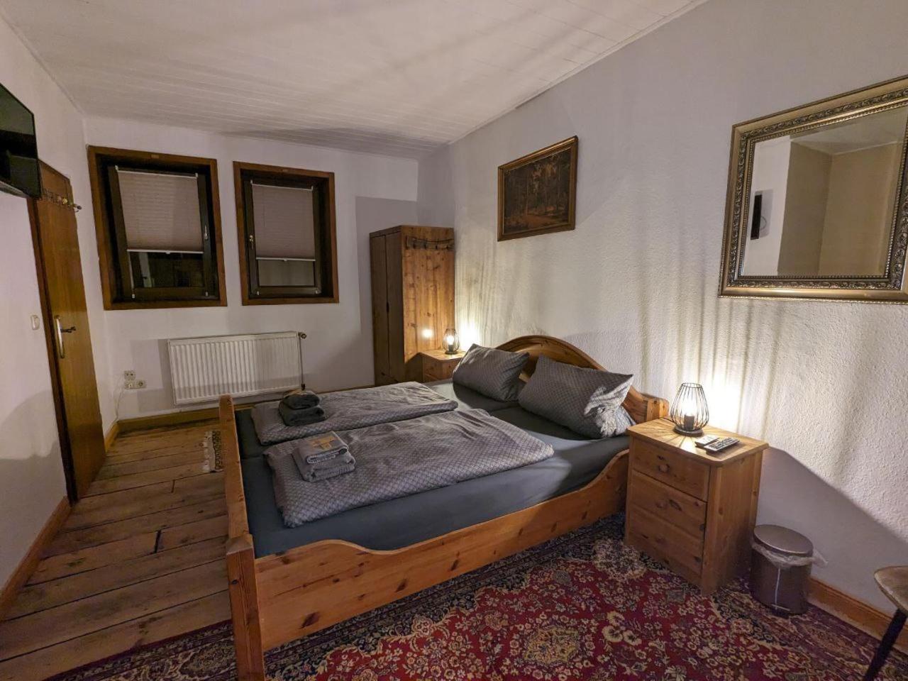 Uhlstädt Gasthaus "Zum Goldenen Ross" المظهر الخارجي الصورة